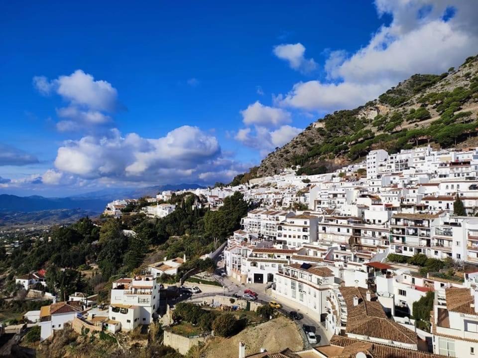 El Paraiso, Apartamento En Mijas Pueblo Con Bonitas Vistas A La Costa Y Con Piscina Lägenhet Exteriör bild